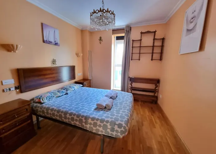 Vibes Coruna-mirando Al Mar